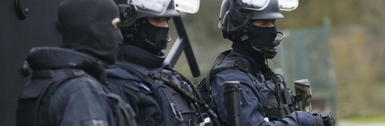 Agents du GIGN en équipement tactique